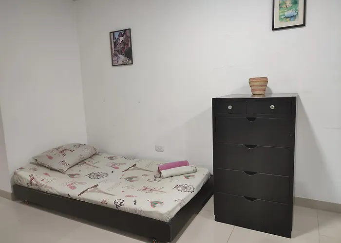Hospedaje Casa Blanca, La Mejor Opcion En Guaviare